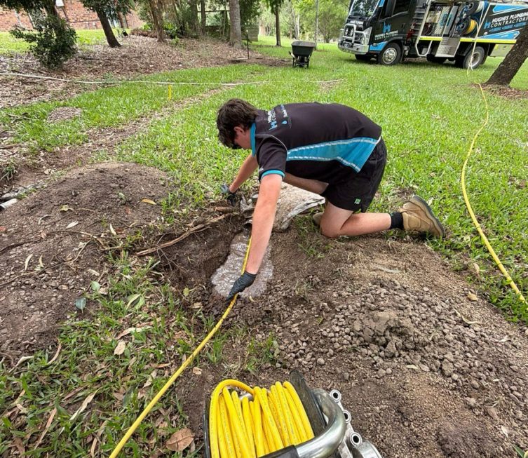 A Plumber In Caboolture Working